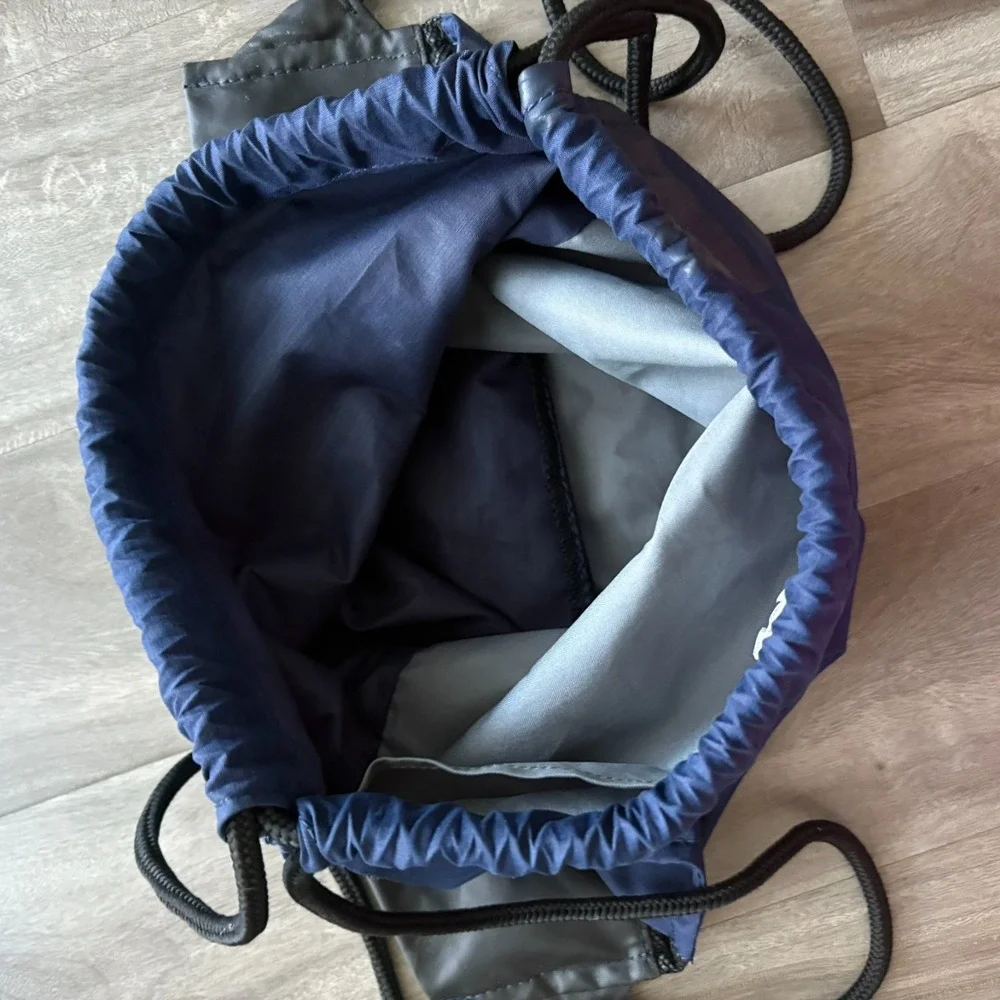 Nike Navy Drawstring Gym Bag 17